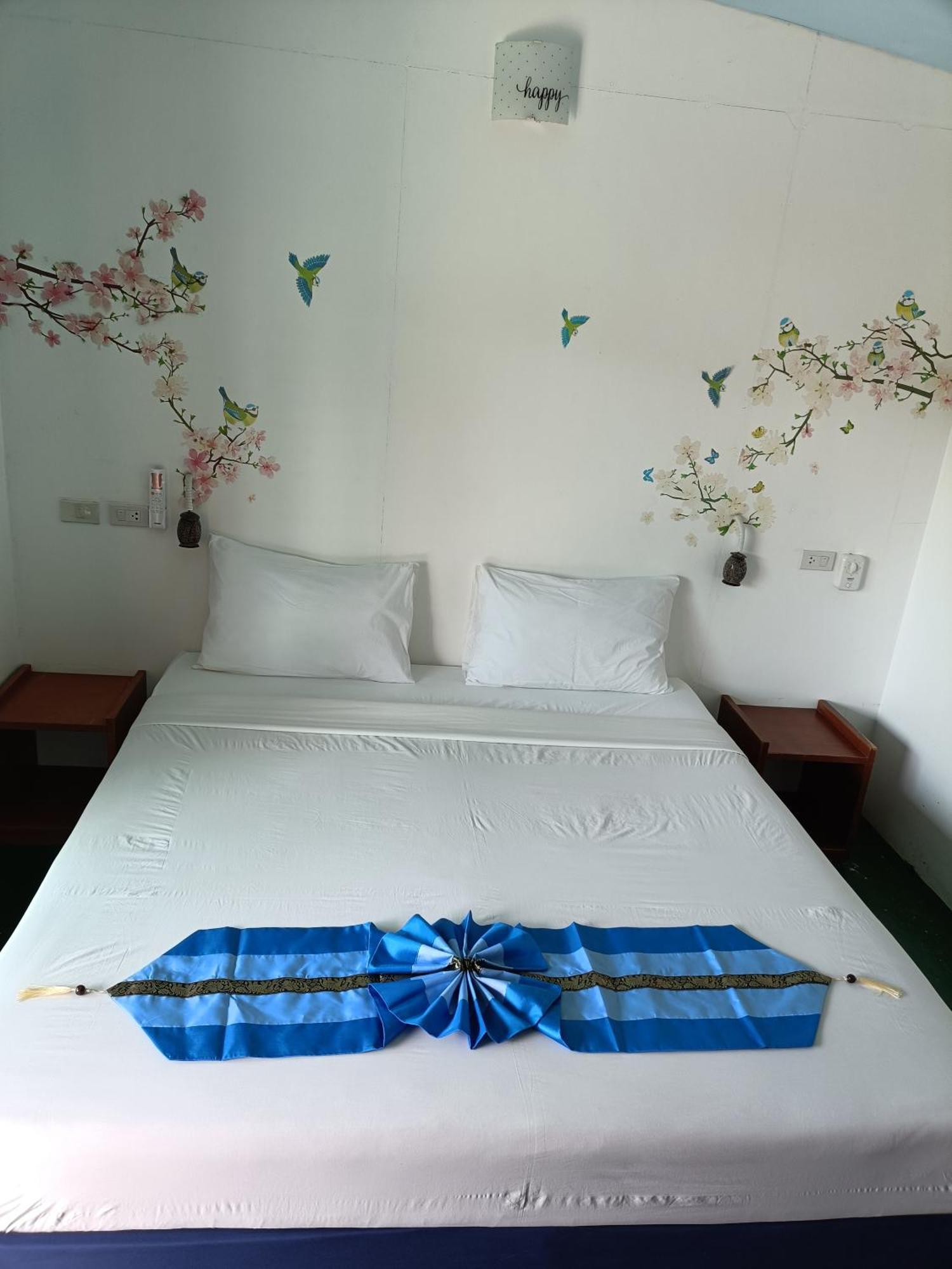 Mumzai House Apartment Ko Mook Bagian luar foto